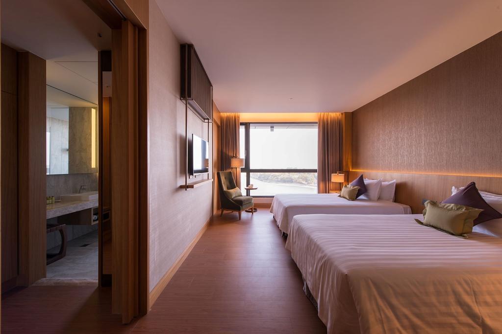 Golden Lake Hotel Цзиньху Экстерьер фото
