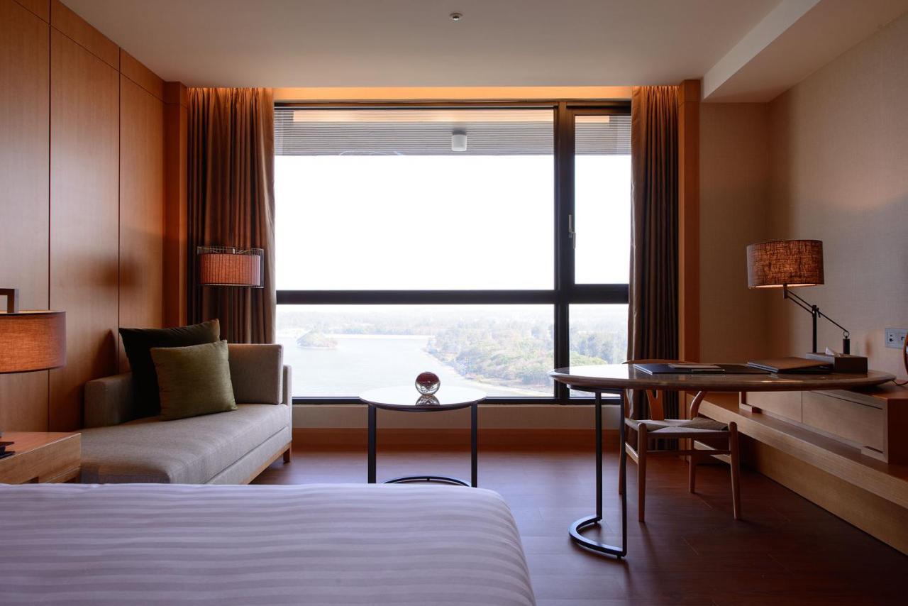 Golden Lake Hotel Цзиньху Экстерьер фото